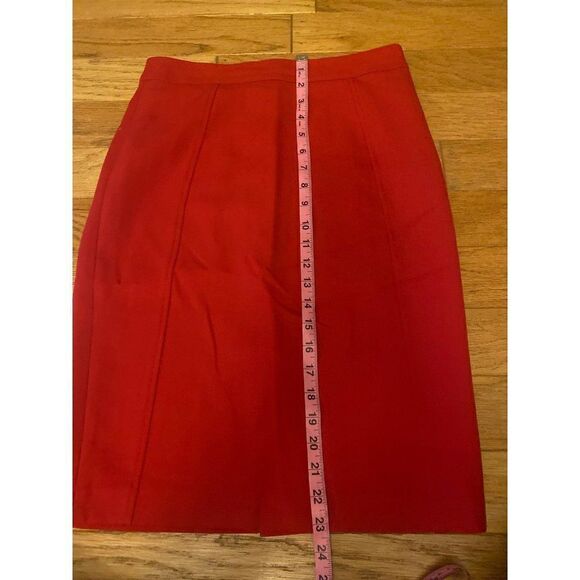 Halogen, women's red knee length pencil skirt with back zipper closure, size 0 - Picture 7 of 7